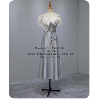 ĐẦM TIỆC XANH XÁM