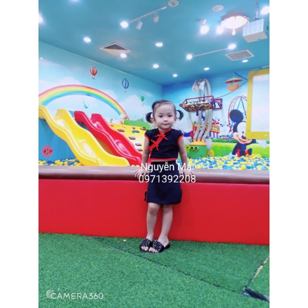 Sườn xám cách tân dành cho bé gái