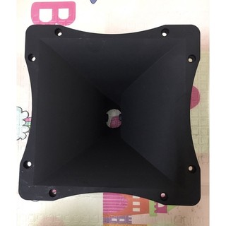 Họng kèn vuông 23cmx23cm.Giá 2 Chiếc.