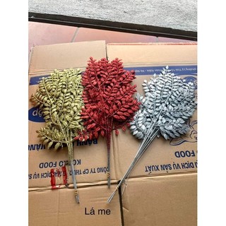 các loại cành lá trang tri, cánh lá me, cành tre, cành phúc, cành cong...trang trí