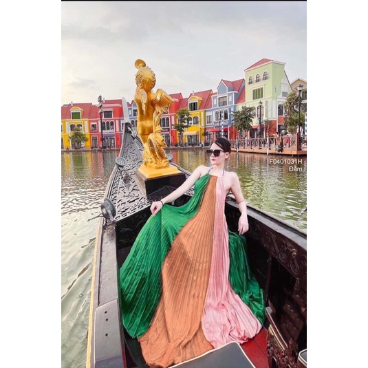 Đầm maxi cổ yếm phối màu hở lưng sang trọng VIENS STORE