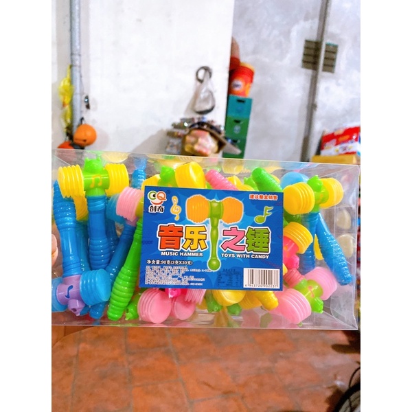 Hộp 30 chiếc kẹo xê kèm đồ chơi