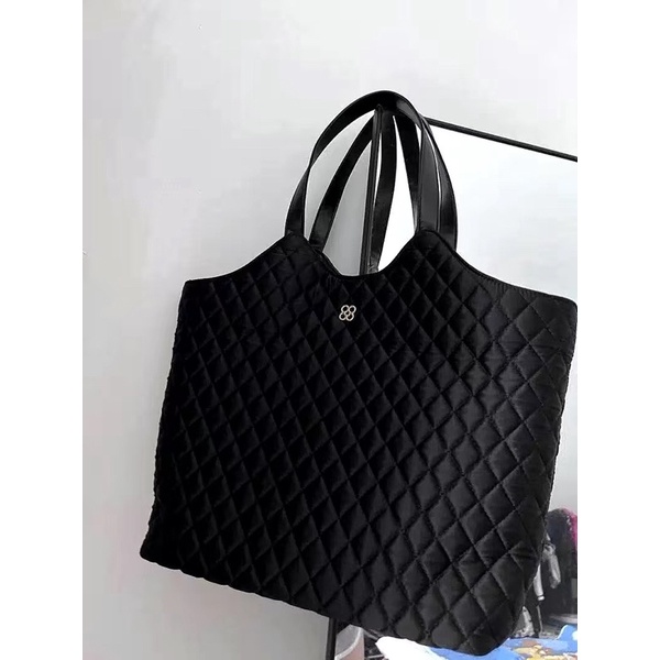 Túi hot trend hàng mới 2023 siêu tiện lợi