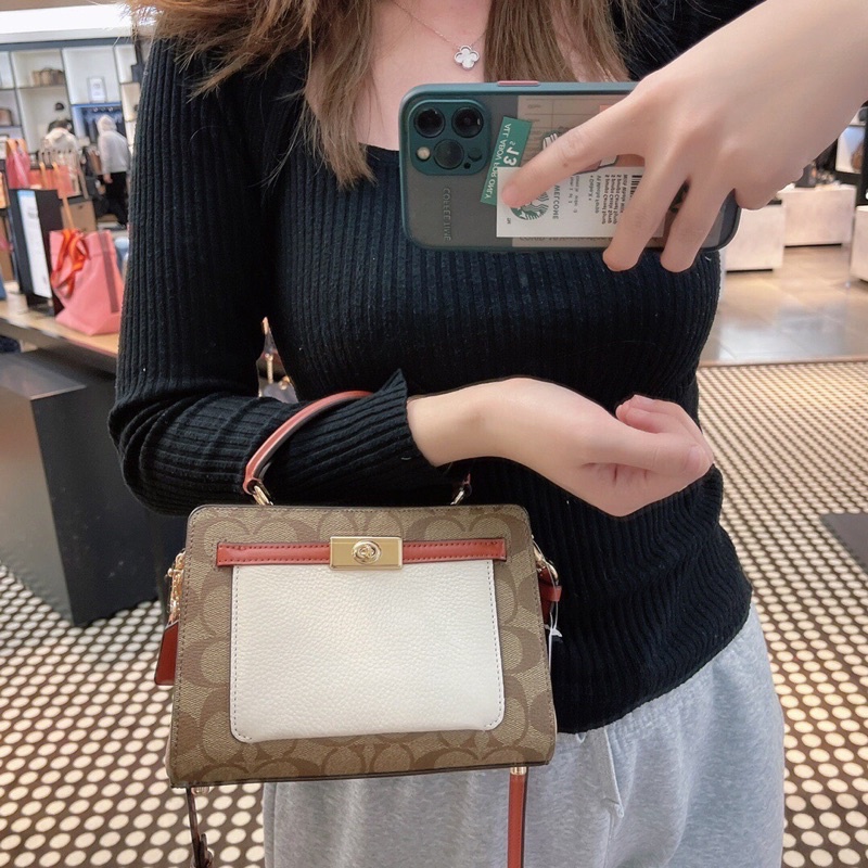 Túi Coach mini lane