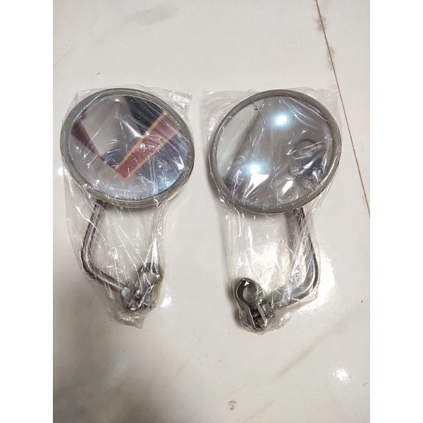 Kính hậu gắn bửng vespa cổ