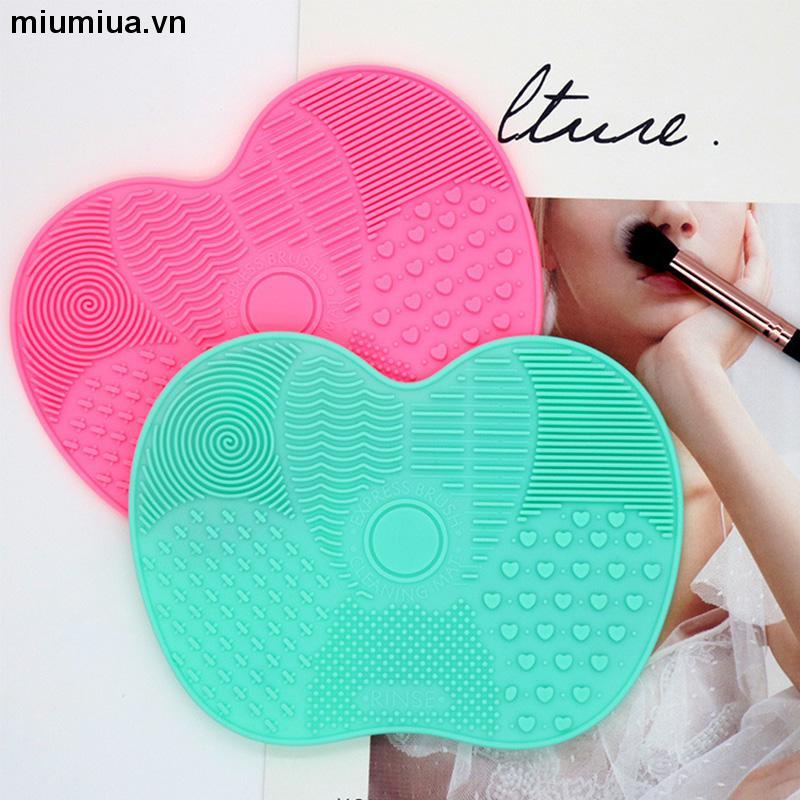 miumiuaMiếng silicon vệ sinh cọ trang điểm tiện dụng
