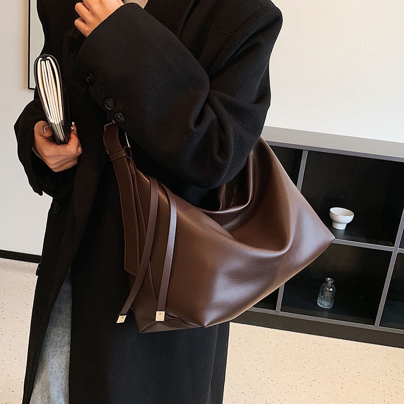 Túi Đeo JASMIN NOIR Chéo Da PU Hình Gối Đính Tua Rua Thời Trang Cho Nữ