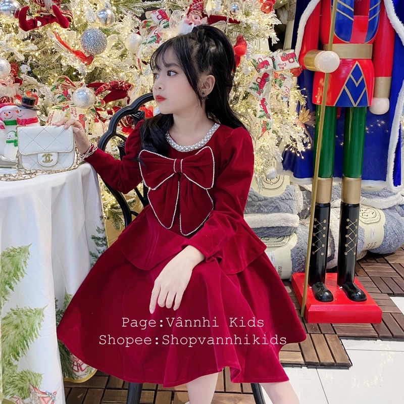 Váy nhung tầng cổ ngọc xinh sang diện Tết cho bé 13kg-30kg