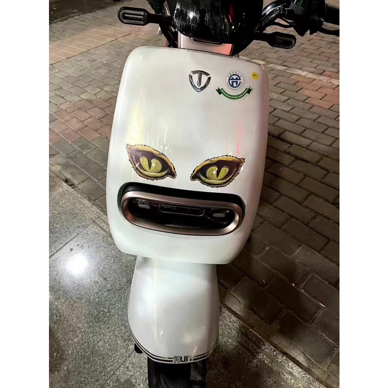 Hl Miếng Dán Trang Trí Xe Hơi / Mũ Bảo Hiểm Họa Tiết Đôi Mắt Quỷ Hoạt Hình Chống Thấm Nước