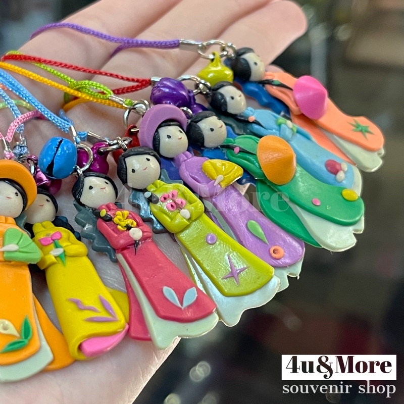 Móc khoá/ móc điện thoại nhựa dẻo mini cô gái áo dài Việt Nam