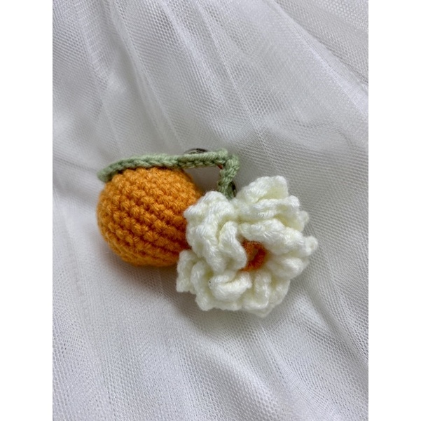 Móc khoá quả quýt kèm hoa handmade