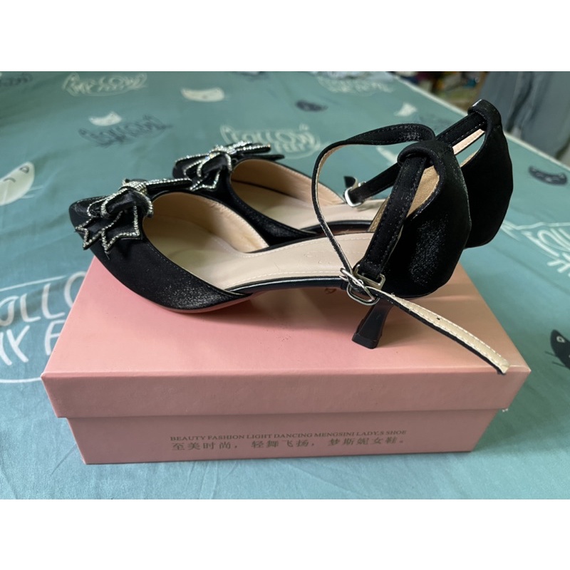 Giày cao gót đính nơ xinh xắn size 37