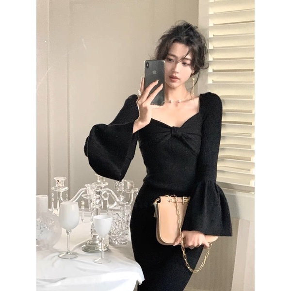 Đầm body len gân tay loe