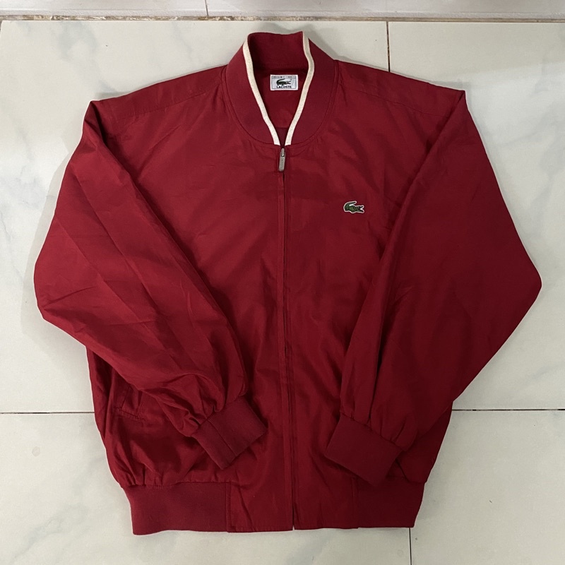 Áo khoác cá sấu LACOSTE màu đỏ rượu