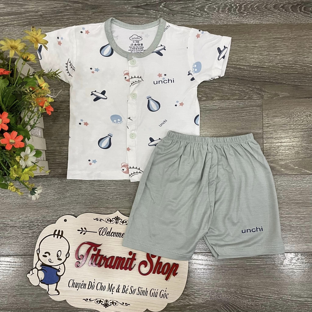 Bộ cộc unchi cúc giữa áo trắng quần màu cho bé trai, bé gái