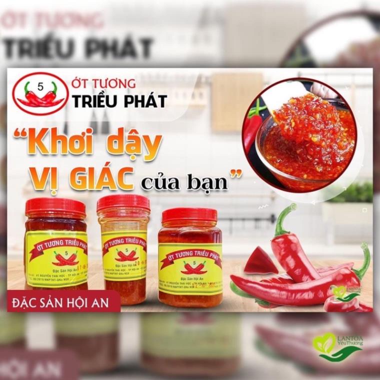 Tương ớt Hội An, hương thơm độc đáo của quê nhà.Đặc biệt thơm ngon khi ăn kèm với Cơm gà Hội An, Phở, Lẩu, Mỳ Quảng,