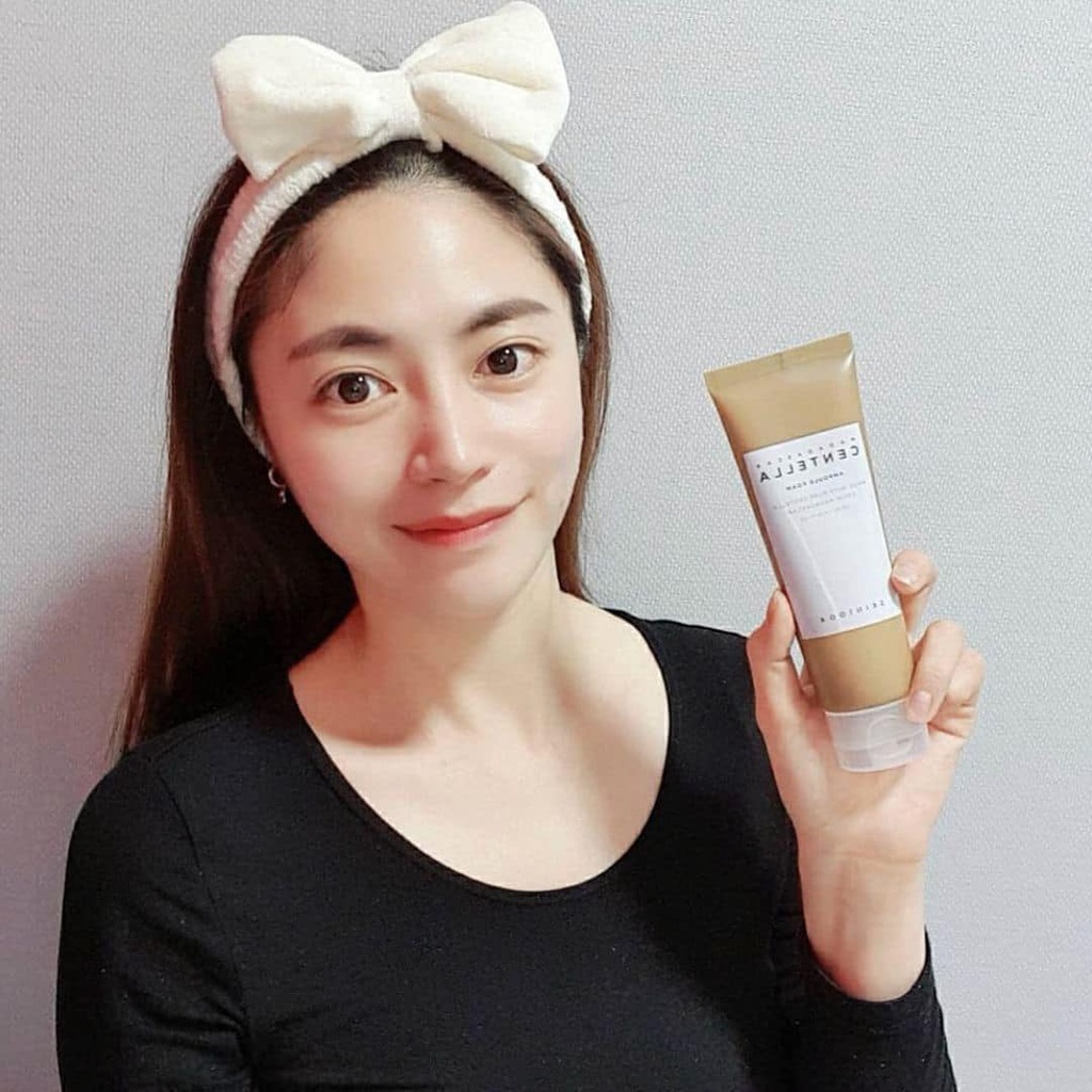 Sữa Rửa Mặt Skin1004 Madagascar Centella Ampoule Foam Sạch Sâu, Ngừa Mụn 125ml