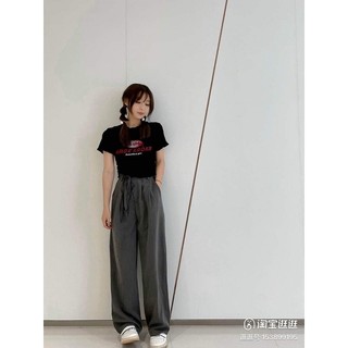 Áo croptop chữ đỏ KA12