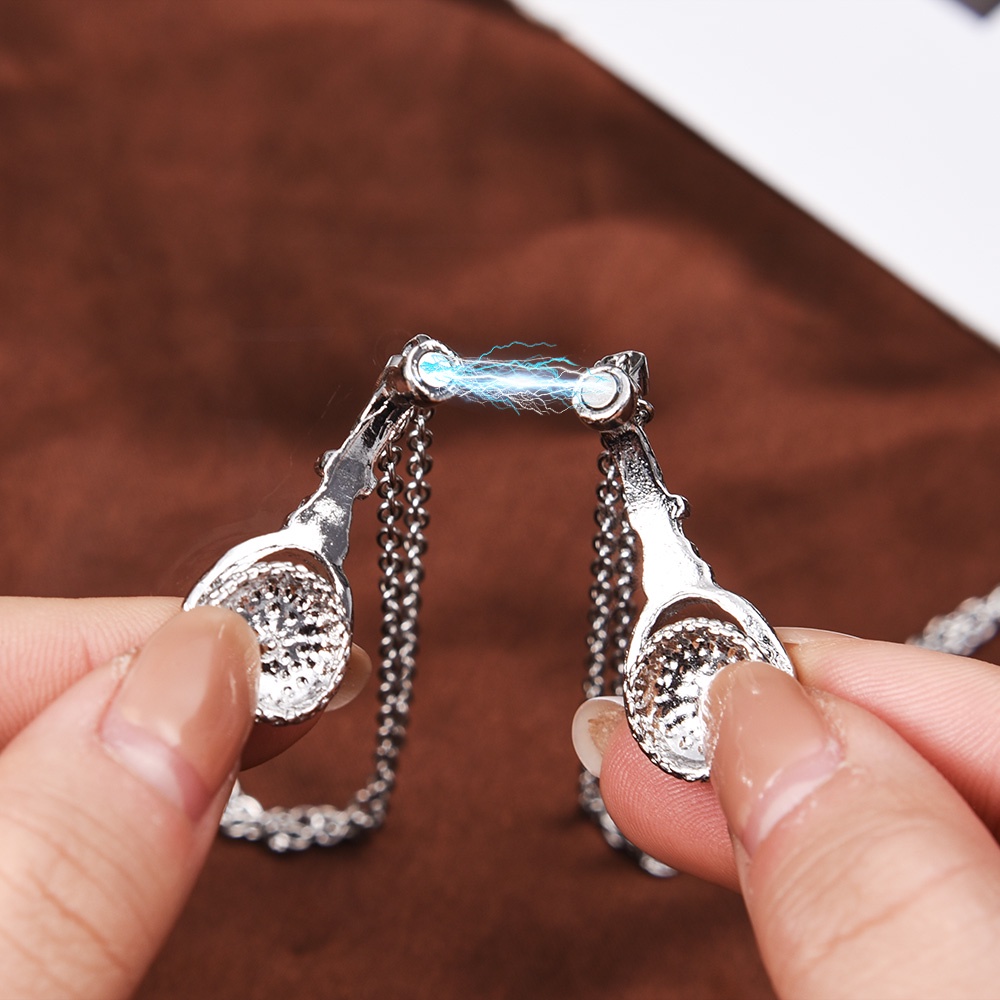 1 Cặp Vòng cổ Kim Loại Mặt Hình Tai Nghe Độc Đáo Thời Trang Unisex