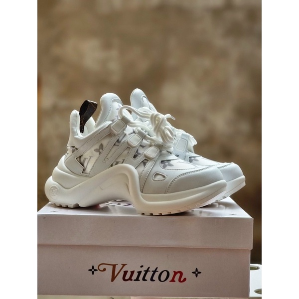 |CÓ SẴN| Giày Sneaker LV Archlight Trắng kem Chữ Louis Vuitton SC