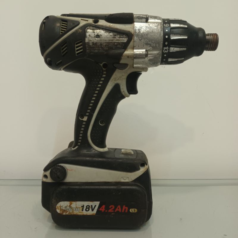 Máy bắn vít cấp trượt 14.4-18v Panasonic EZ7542