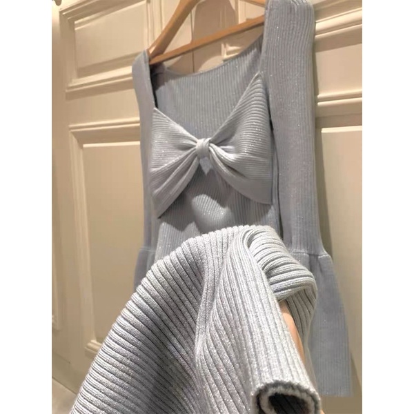 Đầm body len gân tay loe