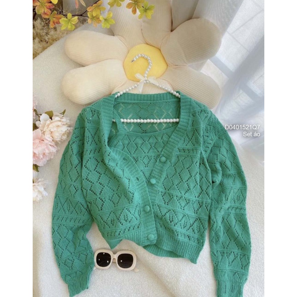 Set cặp 2 món áo len áo khoác tay dài kèm áo croptop 2 dây hàng QC!