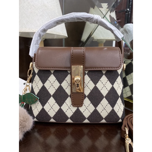 Túi Chio’2nd tặng kèm Charm bông CHÍNH HÃNG