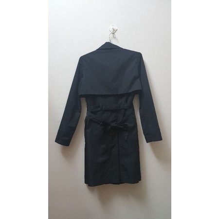 Áo khoác trench coat màu đen_ canifa