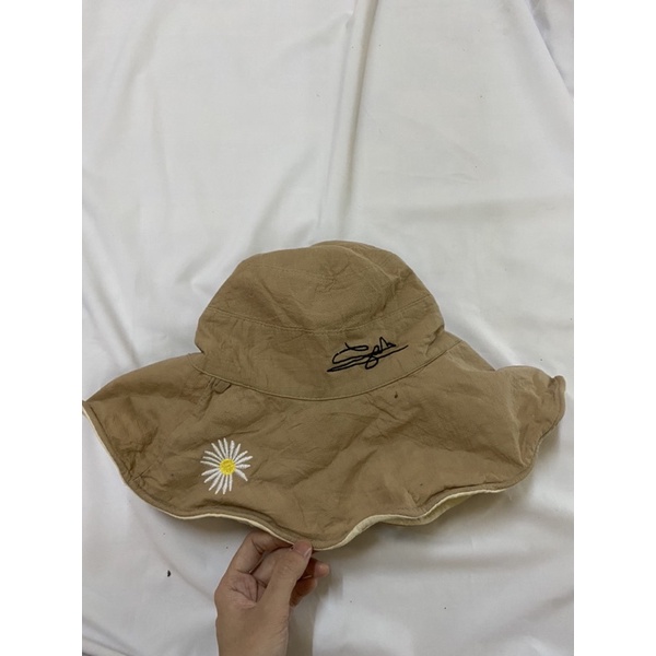 Nón hàng si nhiều kiểu phong cách đa dạng