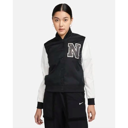 Áo khoác nữ Nike Women Varsity Jacket trắng đen DZ4631-010