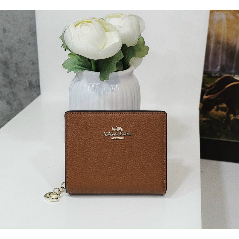 Ví ngắn Coach Outlet Snap 4 màu