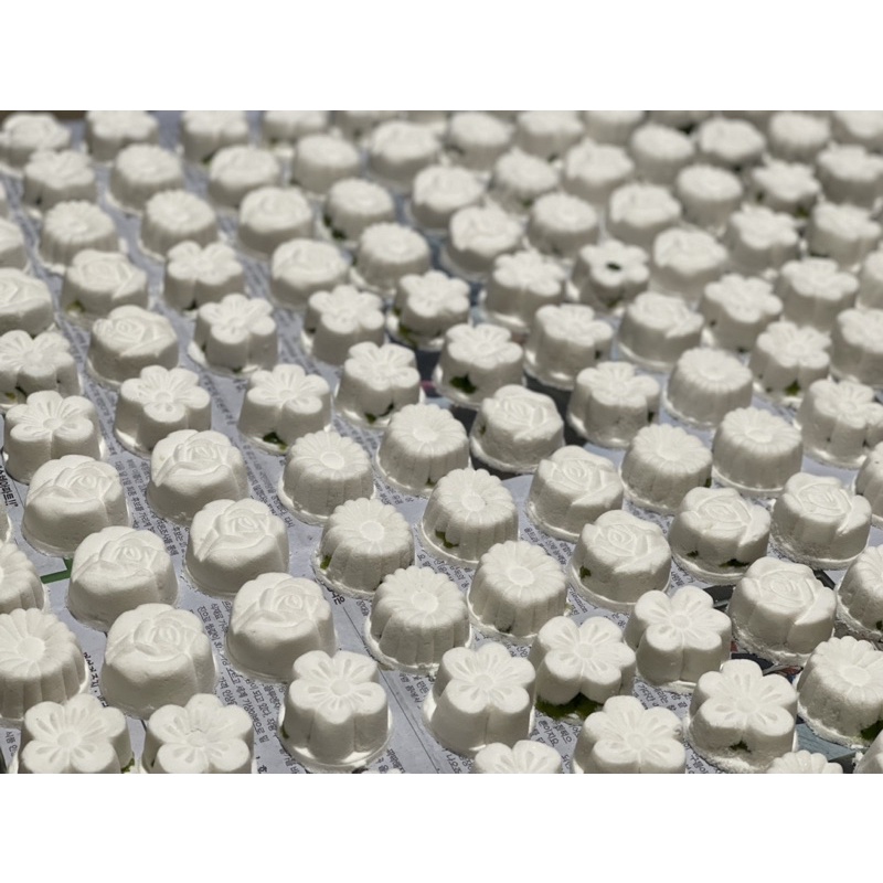 Bánh in dẻo nhân dừa non