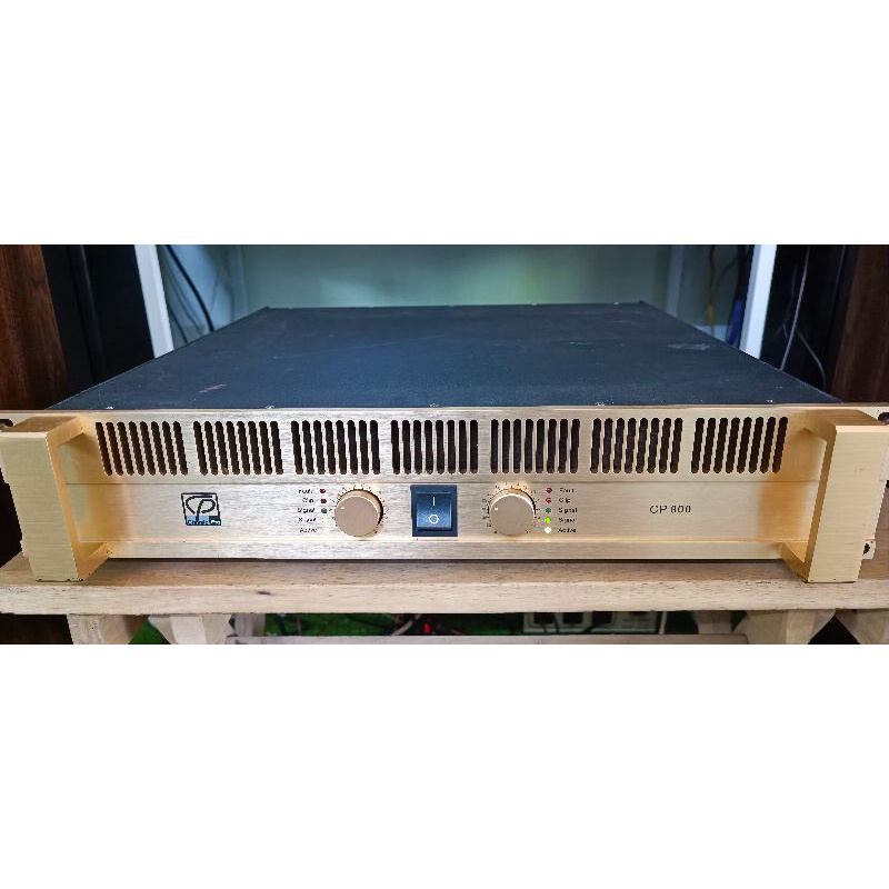 Pow đẩy Mỹ Classic Pro công suất 740w