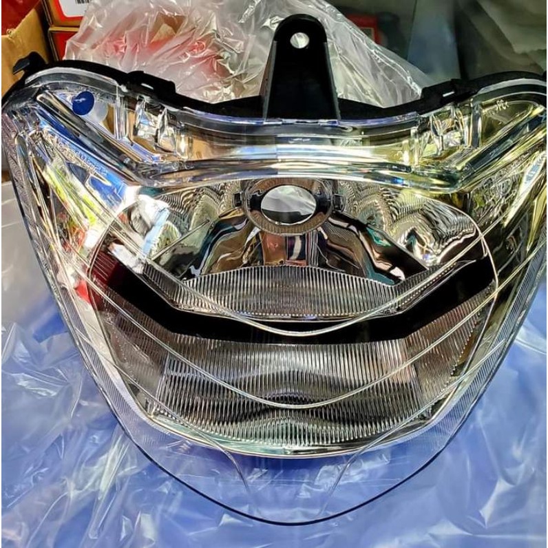 CHỤP KÍNH PHA ĐÈN  XE SH Ý 2010-2012