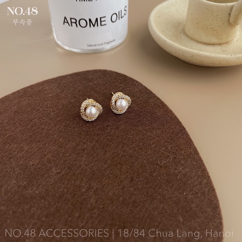 Khuyên tai mạ vàng 18K ngọc trai nhân tạo vành xoắn nhỏ mã 3073