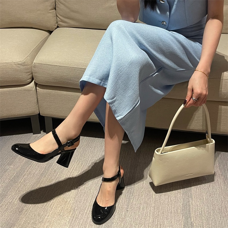 Giày Cao Gót Da Bóng Mũi Tròn Phong Cách Retro Hong Kong 2023