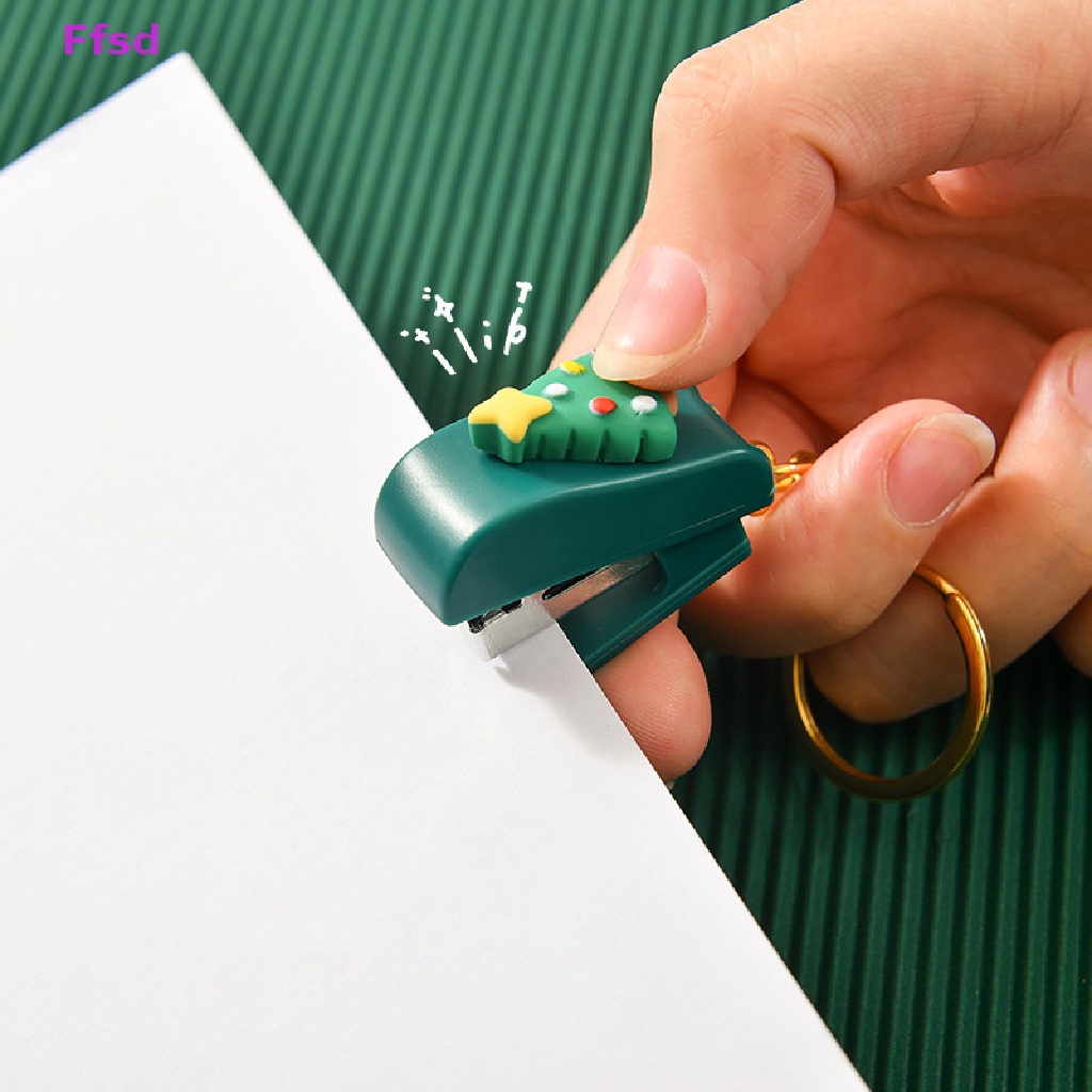 {Ffsd} Đồ Bấm Ghim Mini Dễ Thương Nhỏ Gọn Kèm Móc Khóa Làm Quà Giáng Sinh * Hàng Bán Chạy Cho Học Sinh / Văn Phòng