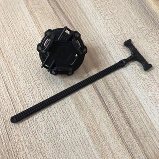 Con quay đồ chơi beyblade cho trẻ em
