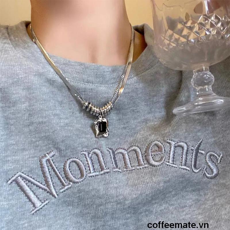 【coffeemate】⚡ Hip Hop Vuông Đính Đá Zircon 2 Lớp Vòng Cổ Nữ Thiết Kế Thu Đông Cảm Giác Áo Len Dây Chuyền
