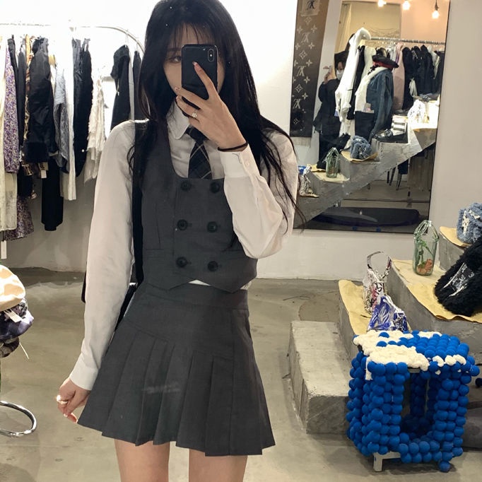 Set Áo Thun Ba Lỗ + Chân Váy Ngắn Xếp Ly Màu Xám + Cà Vạt Phong Cách Preppy Màu Trắng + Cà Vạt Cho Nữ Sinh