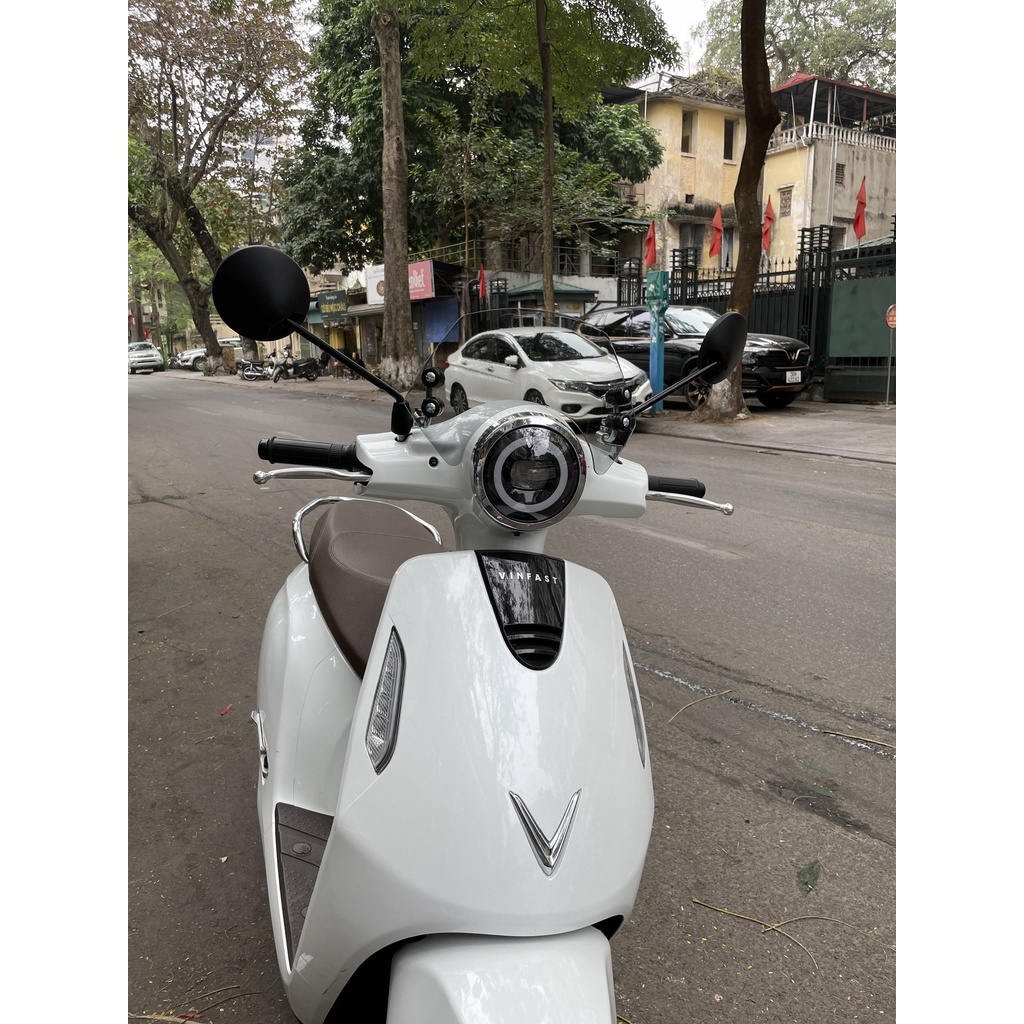 Kính chắn gió xe máy điện Vinfast EVO200