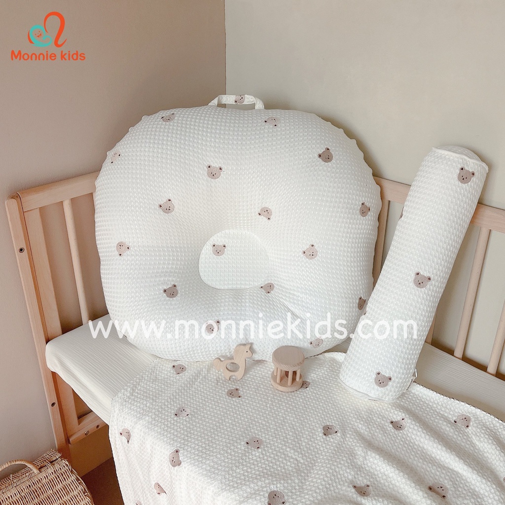 Chăn đắp cho bé Mochee tổ ong thêu gấu 90x120cm vải waffle cho bé sơ sinh thoáng khí