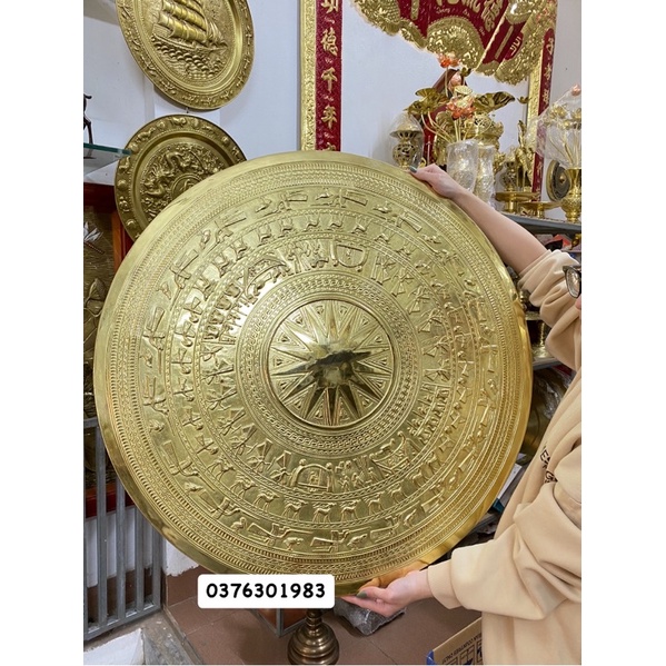 tranh treo mặt trống bằng đồng nguyên chất đường kính 80cm