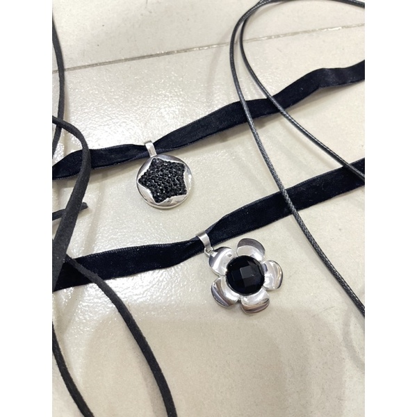 Vòng cổ choker phối mặt hoa