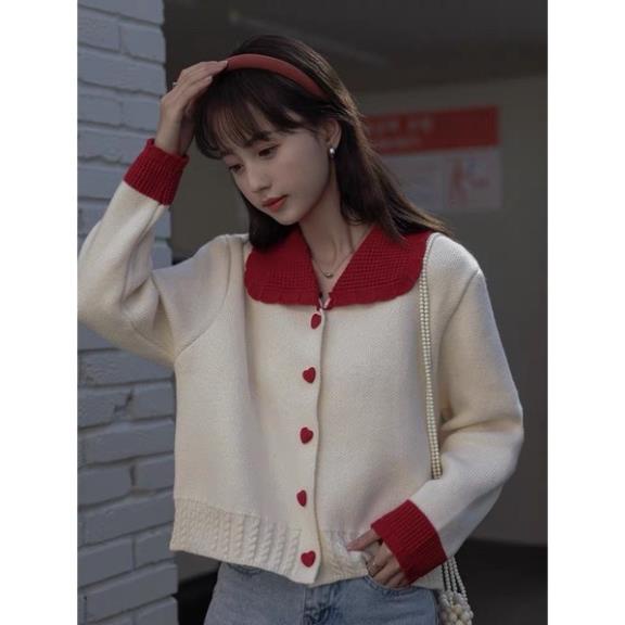 Áo Khoác Len Cúc Tim Cực Xinh