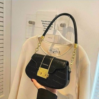 Túi xách đeo chéo kẹp nách nữ vân da rắn kiểu dáng hottren