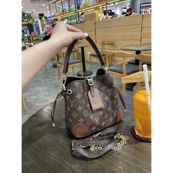 Túi xách nữ dáng công sở lv size 20