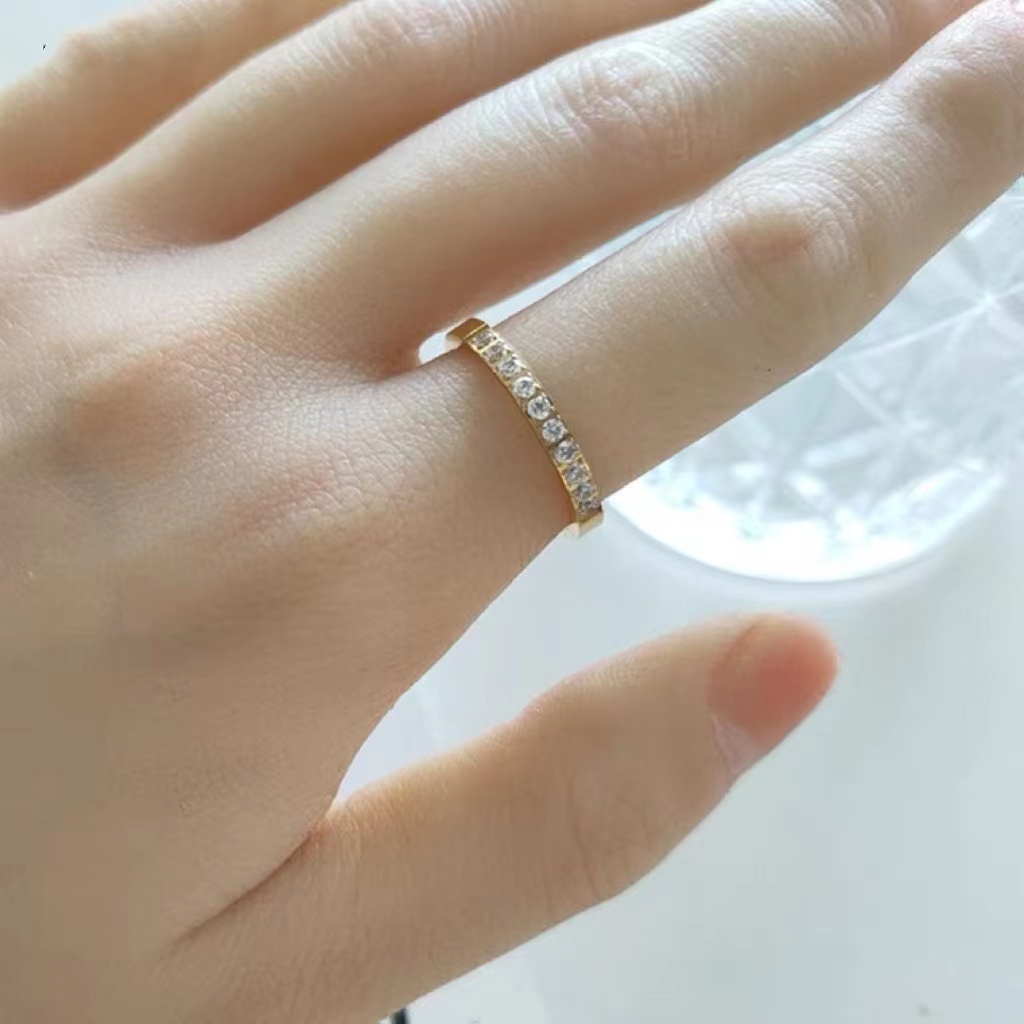 Nhẫn Thép Titan Dát Đá Siêu Nhẹ Sang Trọng | Nhẫn Thép Không Gỉ Mạ Vàng Hồng 18K Đính Hạt Kim Cương Toàn Diện