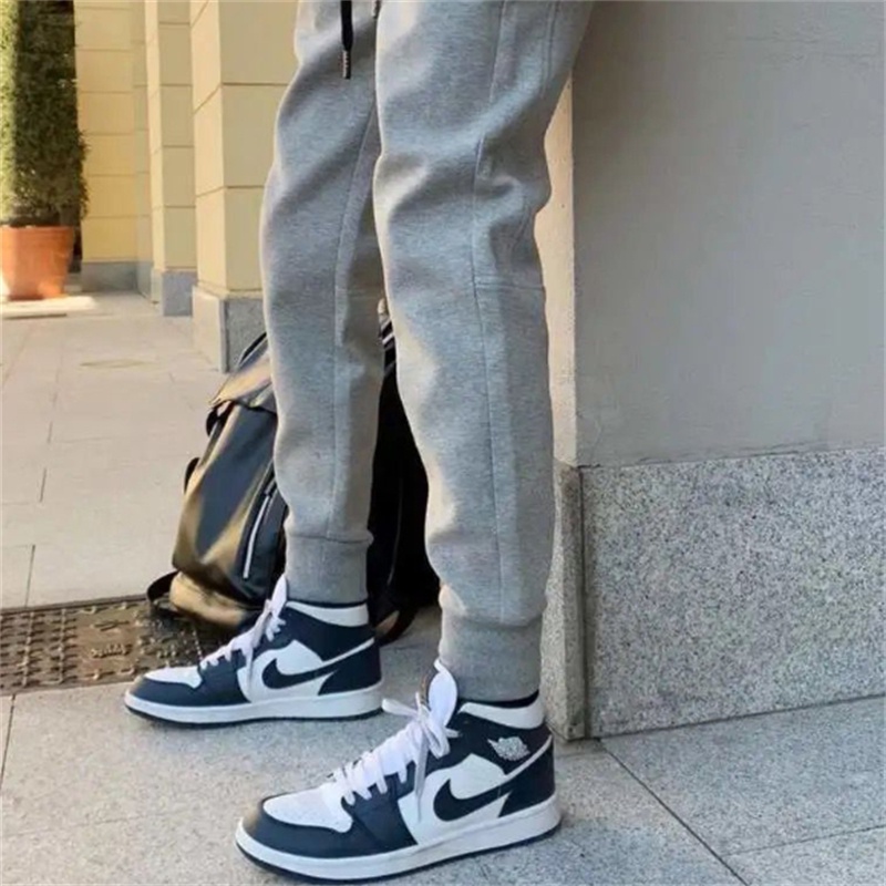 Quần chạy bộ Adidas 100% Chính Hãng Thoáng Khí Thoải Mái Dành Cho Nam